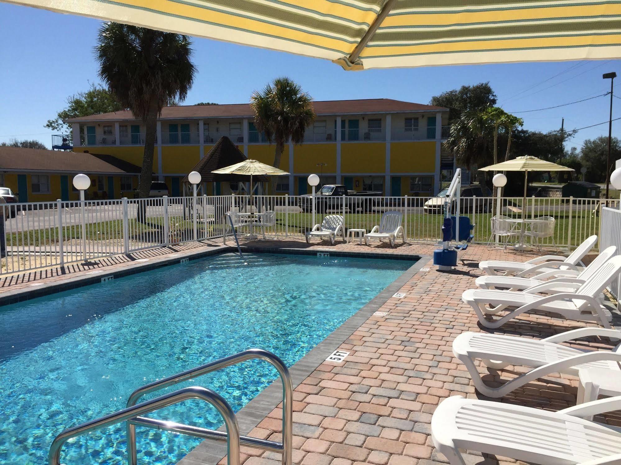 Economy Suites Cypress Gardens Kültér fotó